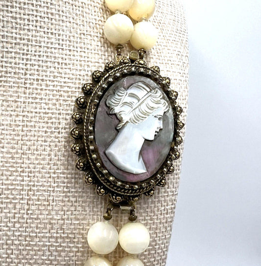 Vintage Balamuti MOP Cameo Brooch/pin/Clasp/Pendant Hand Knotted Beaded Necklace