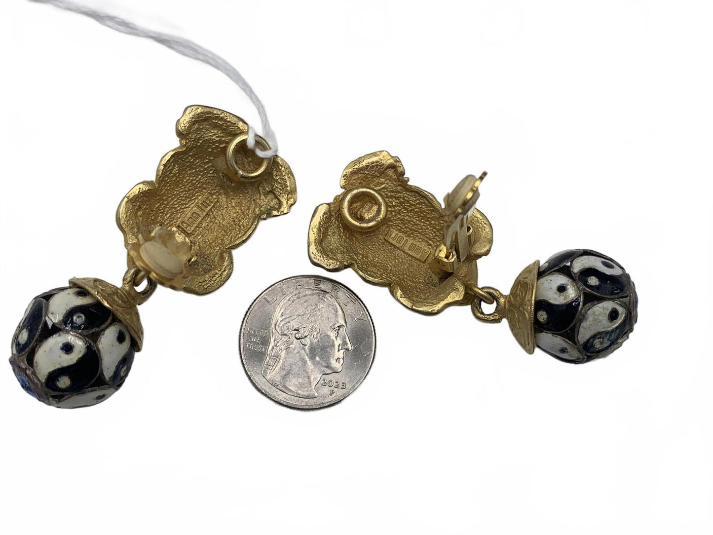 Rare Glenn Miller for Anne Turk Tree Frog Yin-Yang Cloisonné Dangle Earrings