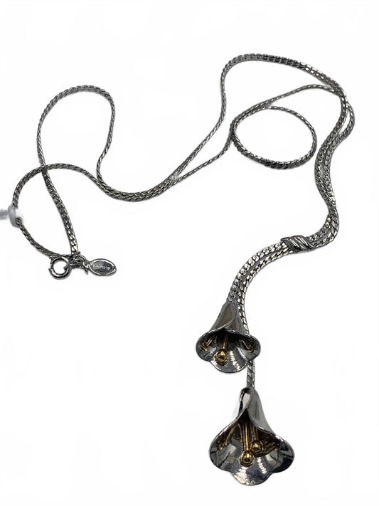 Avon Silvertone 11g Floral/Lily 22" Articulated Lily Chime CJ Necklace