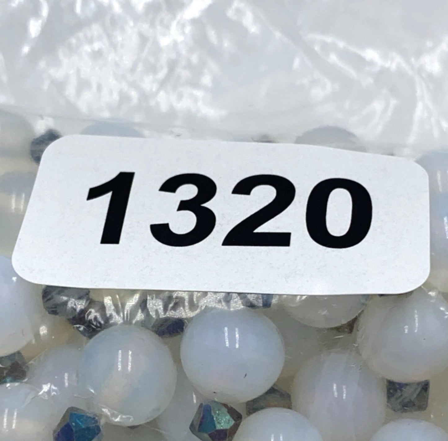 Vintage Art Deco Opalescent Opalite/Opaline Moonglow/Glass Necklace Japan 23”