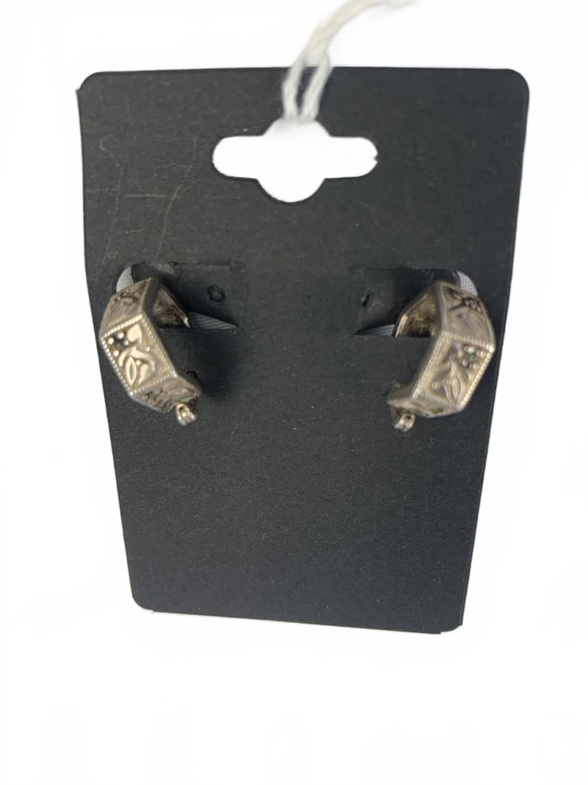 925 Thailand Sterling Silver Marcasite Hexagonal Carved Post/Clamp Earrings