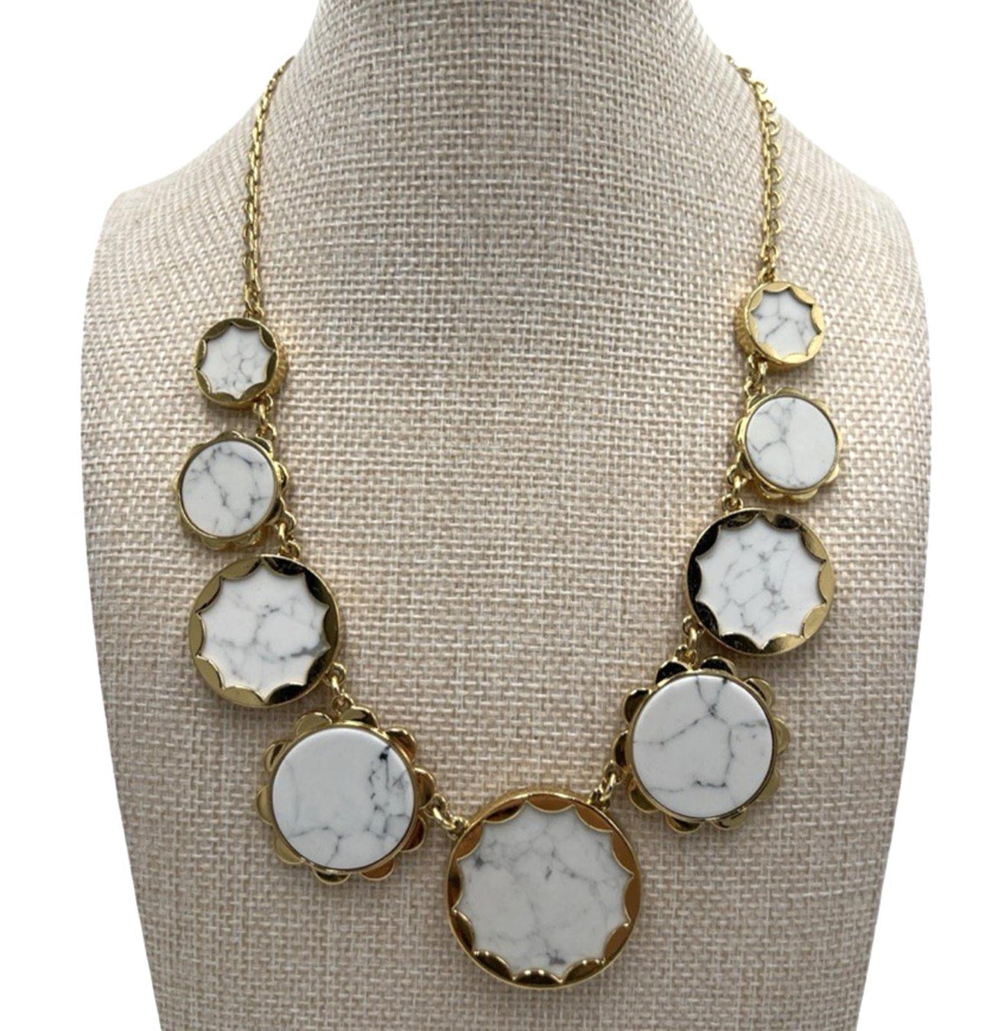 NWOT Kate Spade Graduated Punchy Petals Necklace Marble Carera Hematite Retired