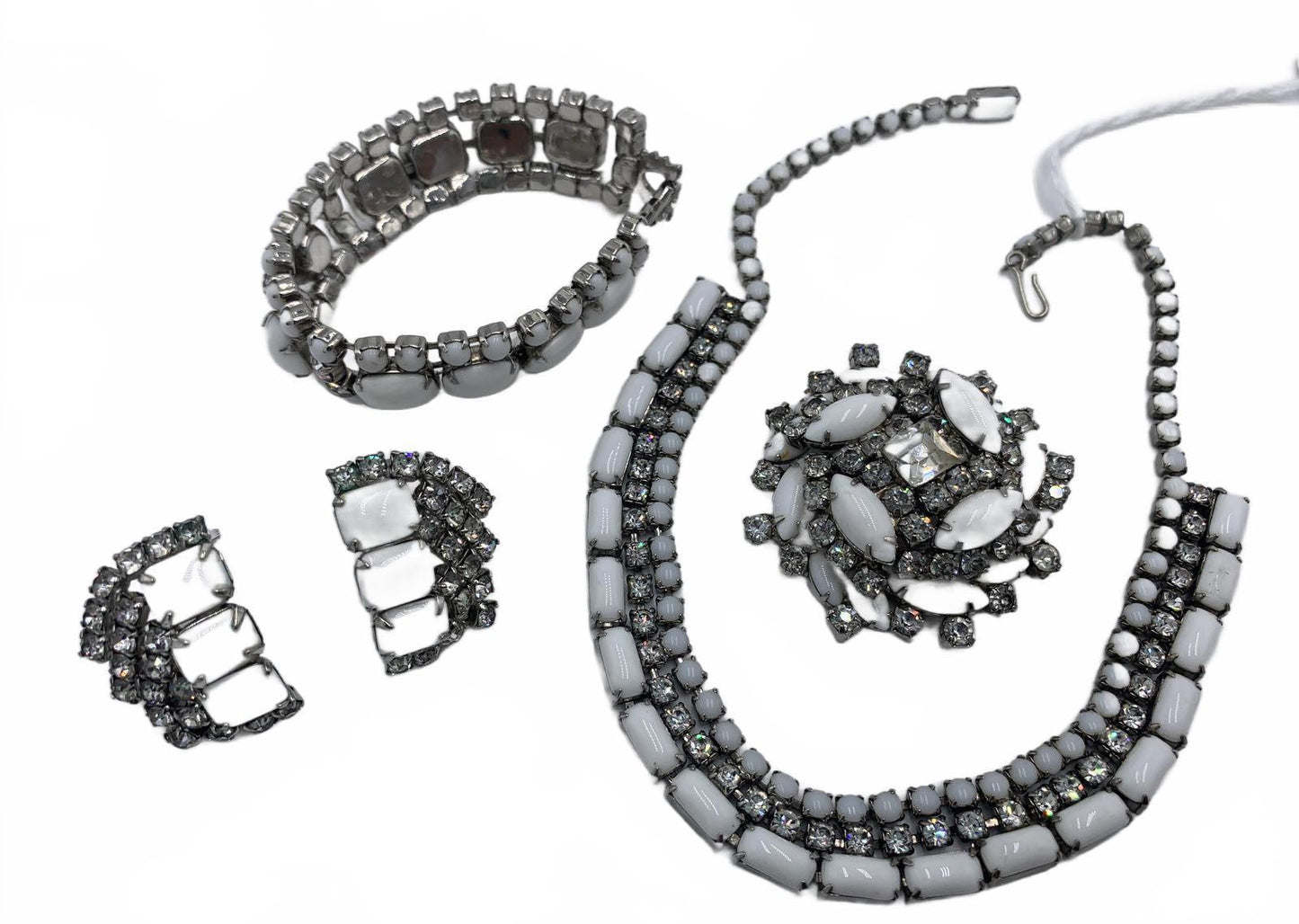 Silvertone Milk glass Parure 4-pc Set (necklace, bracelet, earrings, brooch)