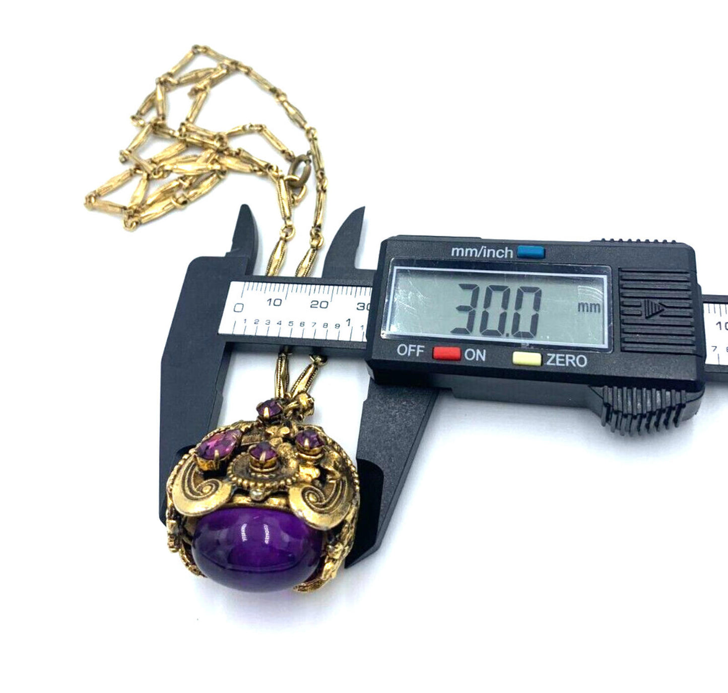 Vintage Victorian Revival Genuine Large Amethyst Cabochon Gold Tone Necklace 25"