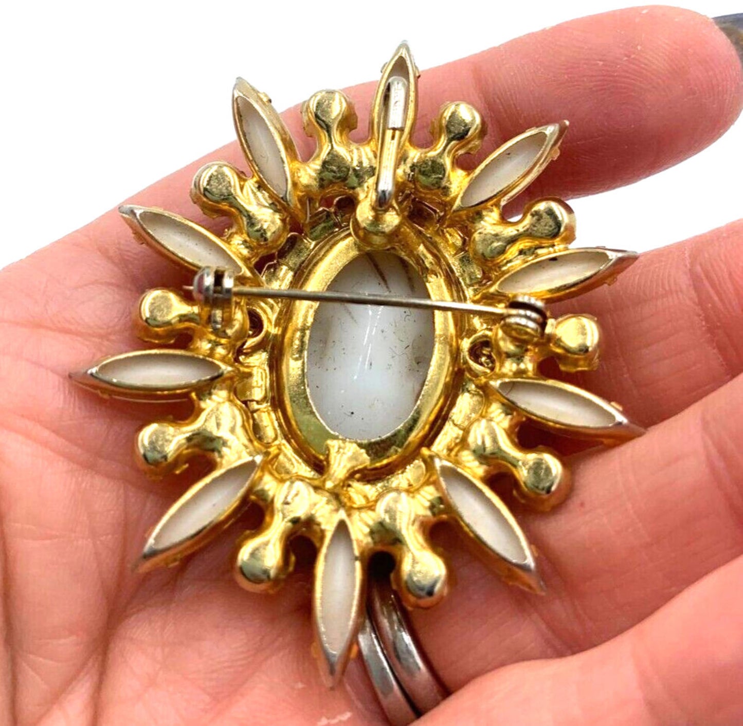 Verified Juliana Book Piece Brooch Pendant Copper Fluss Venus Flame Milk Glass