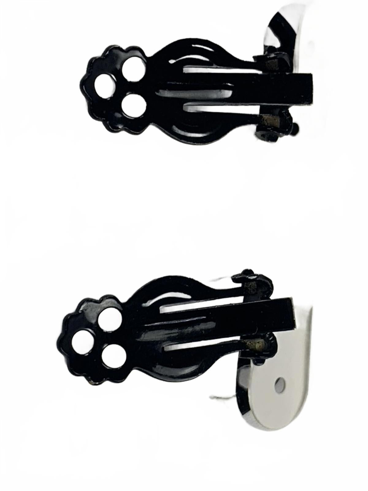 Unsigned Japanned Blue Rhinestone Abstract Leaf Clip-On Brooch