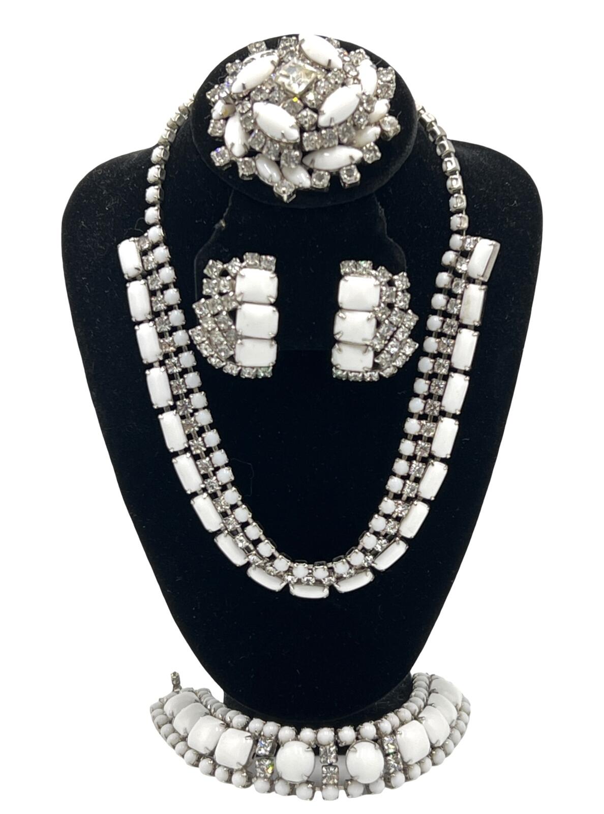 Silvertone Milk Glass Parure 4-pc Matched Jewelry Set