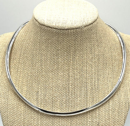 Native American Sterling Silver Omega Flat Choker Necklace