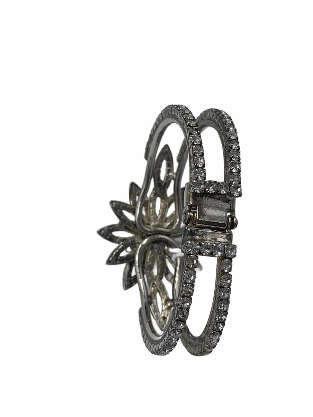 Unsigned Silvertone White Rhinestone Floral/Sunburst 6.75" Hinged Clamp Bracelet