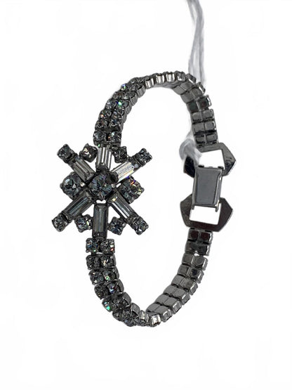 Unsigned Silvertone Rhinestone Art deco style size 6" CJ Bracelet