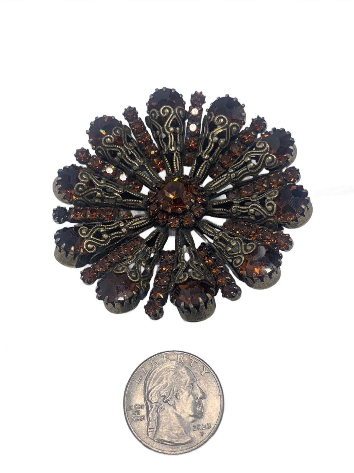 Unsigned Vendome Goldtone Copper Rhinestone Radial/Sunburst Filigree Brooch