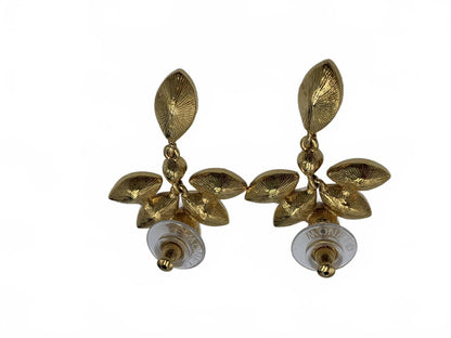 Monet Goldtone 17.3g White Rhinestone Abstract Floral 2 Post CJ Earrings