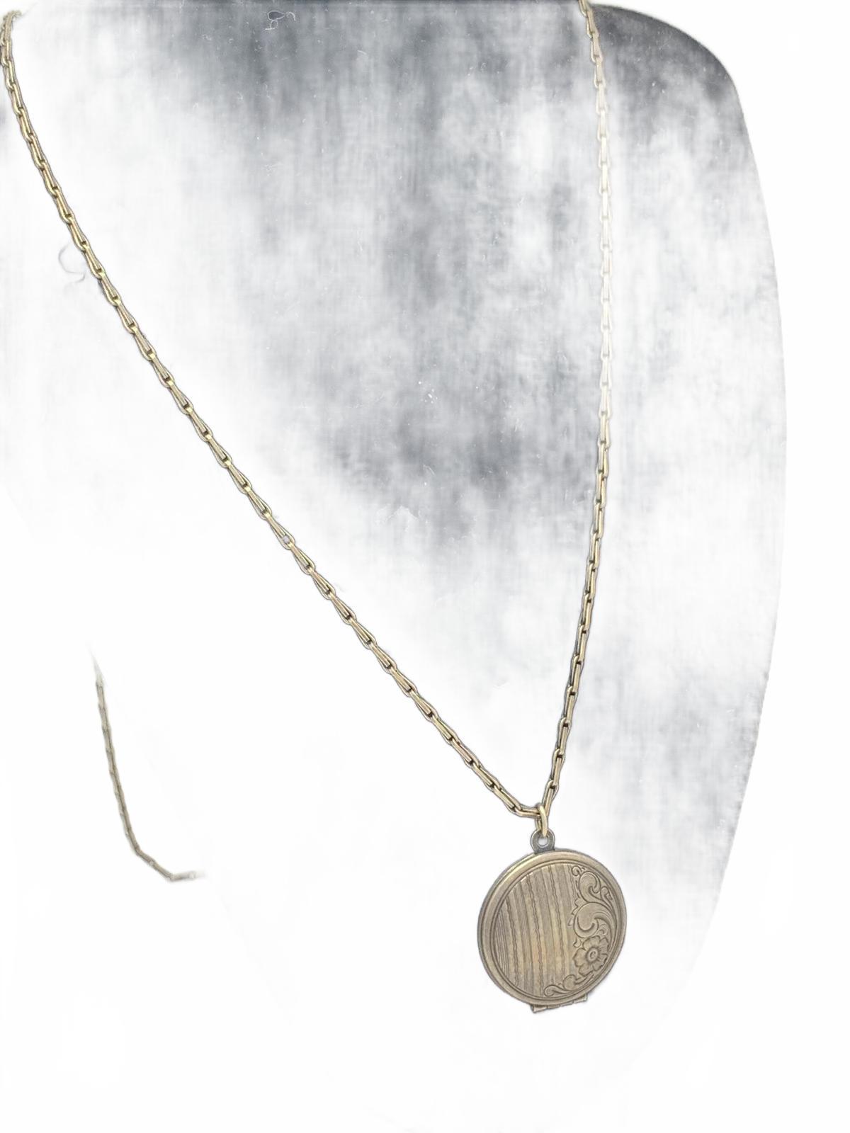 LVP (La Vie Parisienne) Sterling Silver (Case Only) Locket