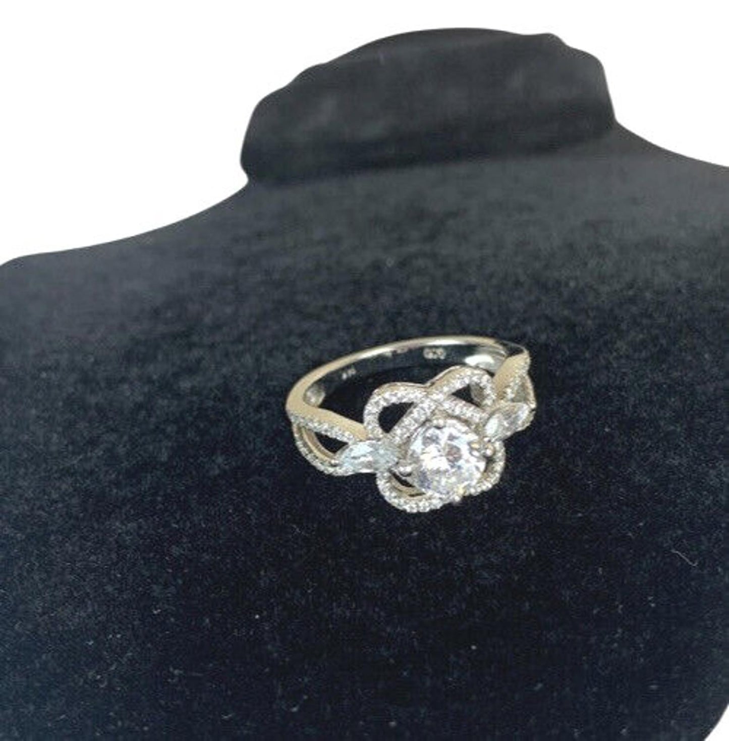 14K White Gold Cubic Zirconia CZ Cocktail Statement Ring 3.7 Grams Size 6.75 QCD