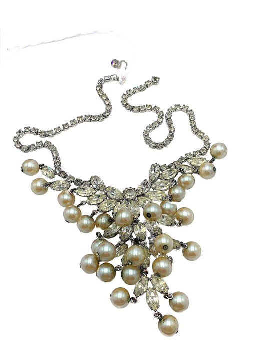 Unsigned Silvertone White Rhinestone & Faux Pearl Ornate 15" Necklace